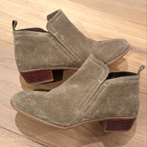Dina Suede Booties